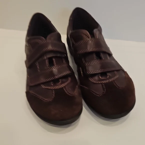 Ecco Womens Babette Dark Brown Leather Hook & Loop Sneskers Size 38 - Picture 4 of 9